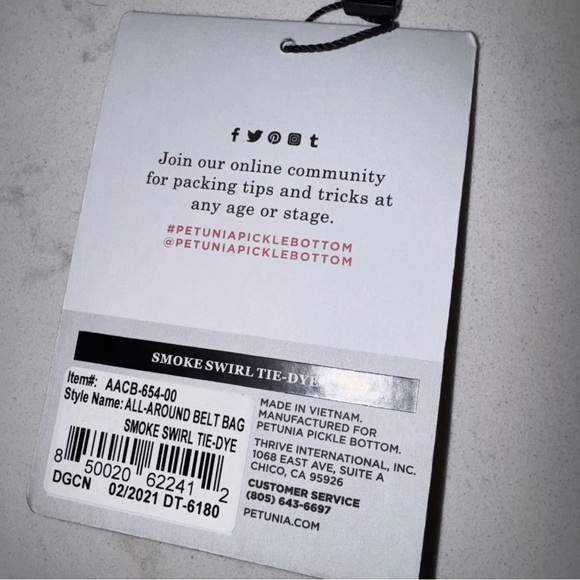 Petunia Pickle Bottom All-Around Belt Bag Smoke Swirl 5.1”H x 14.6””W x 3.5”D - Picture 6 of 9